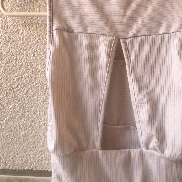 White tank top - Picture 4 of 4